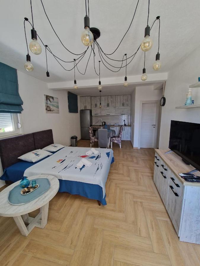 טיווט Studio Apartman Happy Home מראה חיצוני תמונה