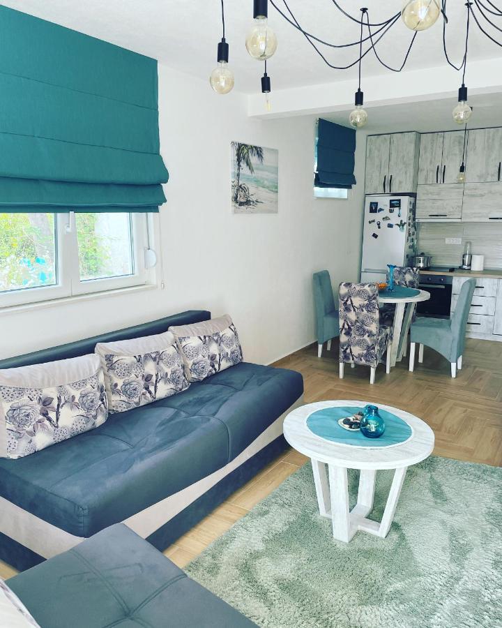טיווט Studio Apartman Happy Home מראה חיצוני תמונה