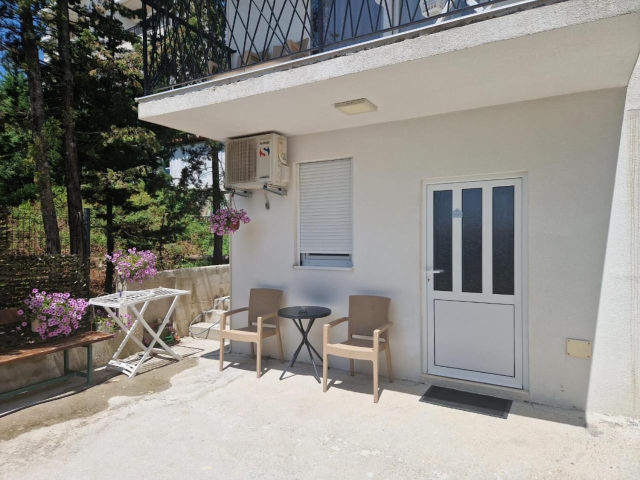 טיווט Studio Apartman Happy Home מראה חיצוני תמונה